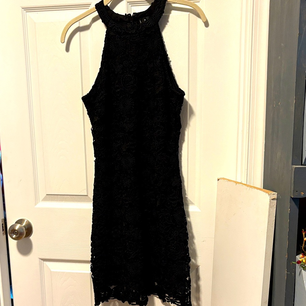 Lulu's Chic Black Lace Mini Dress M
